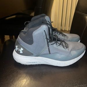 Under armour high top running shoes
